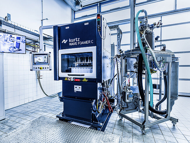 NMB Anlage Radiofrequenzschaeumen Partikelschaum RF-Foamer